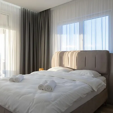 Royal View Apartman *