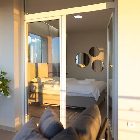 Royal View Apartman *